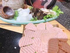 -顶顶汤火牛排火锅·经典铜锅涮肉