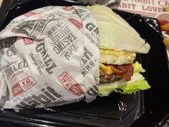 -The Habit Burger Grill 哈比特汉堡(爱琴海店)