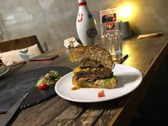 -HIGH FIVE哈福手工汉堡(桂林路店)