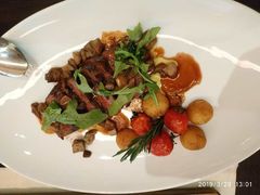 -卡佩罗意大利餐厅及酒吧Al Cappello Trattoria