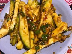 凉拌木瓜-半坡九号老挝冰咖啡
