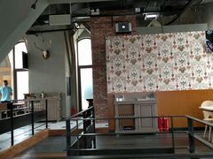 大堂-LENBACH兰巴赫西餐啤酒坊(大连东港店)