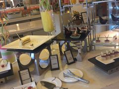 -东西风牛排馆周末烧烤自助(首都机场希尔顿店)