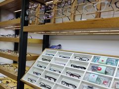 -沪睛眼镜蔡司官方授权店(金桥佳林路店)
