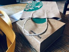 -星巴克(武汉欧利新天地店)
