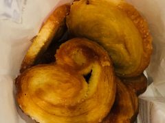 蝴蝶酥-上海哈尔滨食品厂(汇联商厦店)