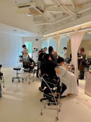 -SALON DE VANHADA