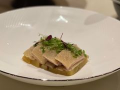 榨菜脆皮咸鸡-皇朝会.经典传统粤菜(外滩店)