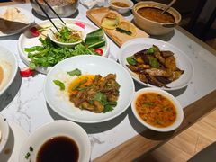 -关东小磨东北菜(漕河泾印象城店)