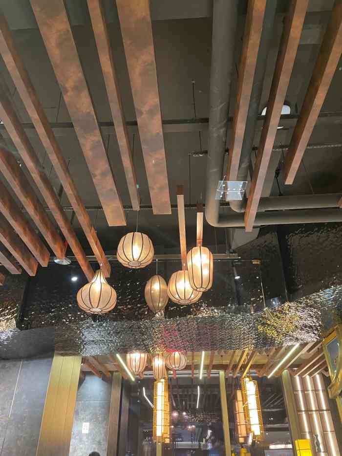 渔意如意·凯宾轩(建六店)-"[薄荷]环境: 之前都是在滨江路那间总店.