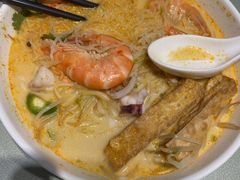 星马拉沙海鲜粉-星發茶餐厅(小梅大街店)