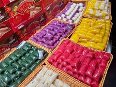 -瑞虹新天地月亮湾
