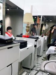 -变画·发型STUDIO