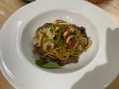 -F+轻食健身赋能空间(中华北路国贸商场店)
