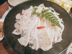 千层肚-尚尚仙·酸汤猪手·猪肚鸡火锅(华联万柳购物中心店)