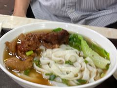 牛腩猪肠河粉-珍珍小食店(西华路店)