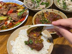 -谢老五跷脚牛肉·非遗传承店