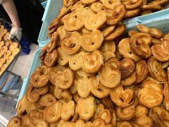 小蝴蝶酥-上海哈尔滨食品厂(淮海中路店)