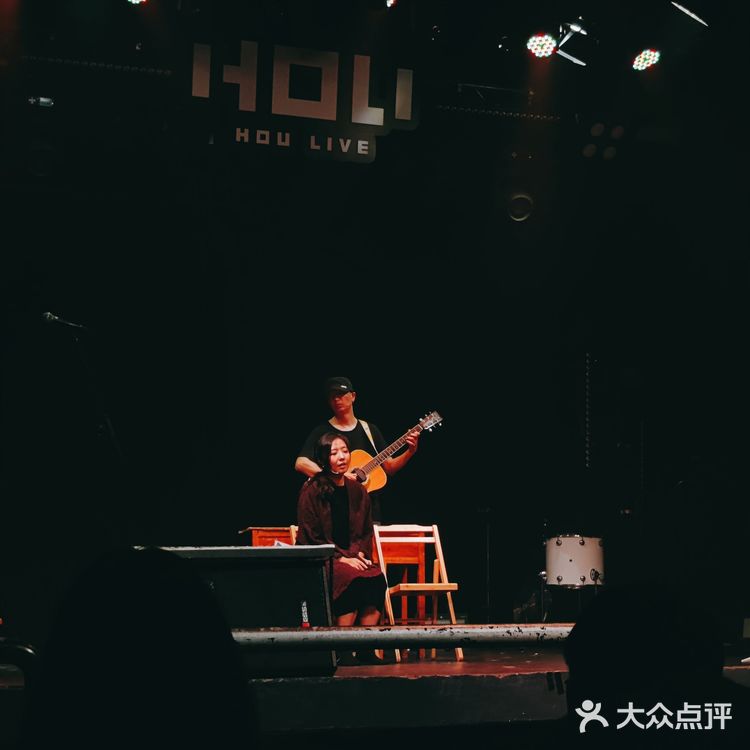 KK ONE-HOU LIVE演出《南方小镇》