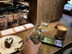 -Metal hands·铁手咖啡