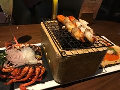 -The ROOF (通盈中心店)