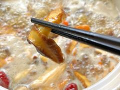-东巴谷野生菌火锅餐厅