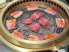-铭牛烧肉·和牛海鲜自助(高新月牙湖店)