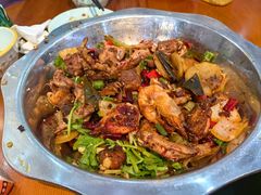 -休记光头香辣蟹干锅(绵竹店)