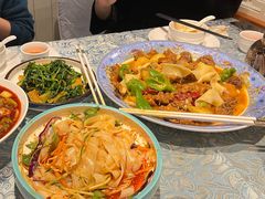 -巴扎美食·新疆菜·西域歌舞表演餐厅(新疆大厦店)