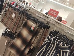 -H&M(乐客城夏庄路店)