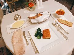 -广州富力丽思卡尔顿酒店