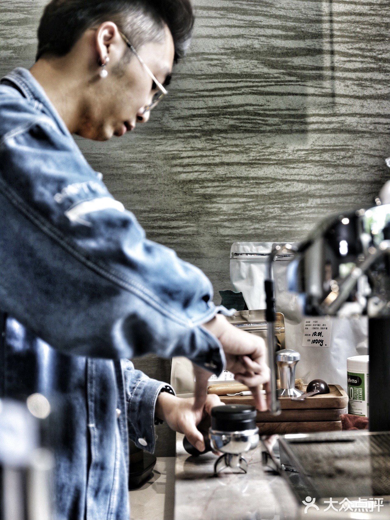 探店in鹤山｜藏匿于老城区中间的咖啡店
