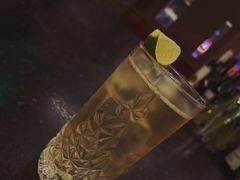-毛毛虫酒吧