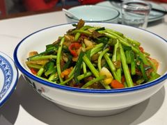 藜蒿炒腊肉-回家吃饭·地道南昌菜(建德观总店)