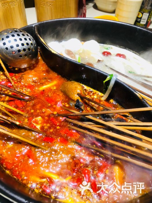 钢管厂五区小郡肝火锅串串香(簋街店)图片 - 第1张