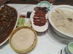 -梅利汴京烤鸭•开封豫菜地标店(东司门店)