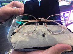 -肆兮眼镜·蔡司·徕卡战略合作店(大坪店)