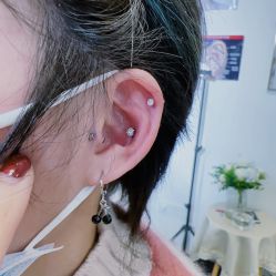 -AI艾耳·专业手工耳洞·穿孔美学馆