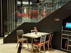 大堂-必胜客(大坪英利店)