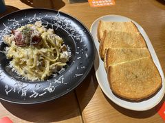 -HELLO 27 意面·沙拉·帕尼尼