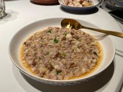 羊肚菌马蹄蒸黑豚肉饼-炳胜私厨(万象前海店)