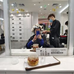 -Kraemer Paris  苏豪路易士·嘉玛发廊