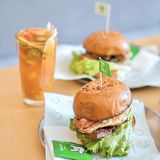 厦门的超良心汉堡店🍔天天被人电话催开门