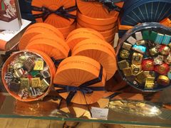 -VENCHI 闻绮(北京国贸商城店)