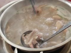 -老石黑山羊毛驴肉火锅(金凯广场店)