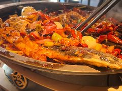 -鸣记脆皮烤鱼·海鲜烤鱼(三八广场店)
