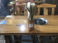 大堂-东镇老火锅(长春路首店)