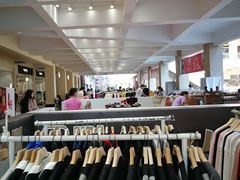 -王府井奥莱临潼小镇(临潼店)