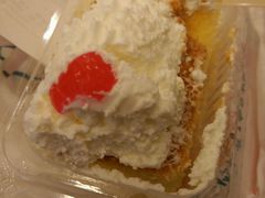 -红宝石·鲜奶小方·海派西点房(南丹店)