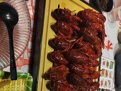 -肥肥虾庄·金牌油焖大虾(汉街SKP店)